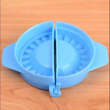 将图片加载到图库查看器,New Dumpling Mould Plastic Cutter Dumpling Maker Form Wrapper Presser Molds Cooking Pastry Cutter kitchen accessories
