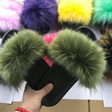 将图片加载到图库查看器,New Luxury Fluffy Slippers Indoor Warm Furry Fur Flip Flops Women Amazing Plush Slides Shoes Warm Comfortable Fuzzy Furry Slippers Indoor Cozy Memory Foam Anti-Slip Flip Flops