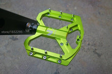 Load image into Gallery viewer, New Mountain Non-Slip Bike Pedals Platform Bicycle Flat Alloy Pedals 9/16 3 Bearings For Road Bikes Mountain Bike Pedals Flat Bicycle Pedals 9/16 Lightweight Road Bike Pedals Carbon Fiber Sealed Bearing Flat Pedals