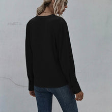 将图片加载到图库查看器,Notched Neck Pleated Decoration Blouse