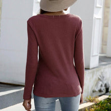 将图片加载到图库查看器,Notched Waffle Knit Solid Tee