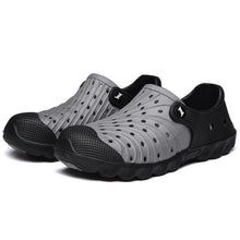 将图片加载到图库查看器,Outdoor Men Sandals Summer Hole Shoes Rubber Clogs Men Garden Shoes Black Beach Sandals Slippers Breathable Lightweight Sandals Unisex Beach Quick Drying Sandals Couple Outdoor Slippers