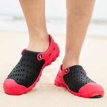 将图片加载到图库查看器,Outdoor Men Sandals Summer Hole Shoes Rubber Clogs Men Garden Shoes Black Beach Sandals Slippers Breathable Lightweight Sandals Unisex Beach Quick Drying Sandals Couple Outdoor Slippers