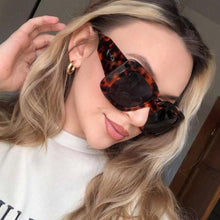 Load image into Gallery viewer, Oversized Leopard Unique & Attractive Designer Sunglasses For Women & Men Luxury Shades In Brown Square Size Sun Glasses Luxury Square Gradient Sun Glasses Shades