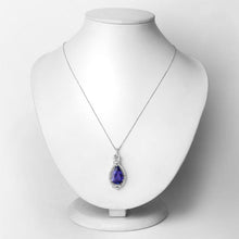 将图片加载到图库查看器,7.11 Carat Genuine Tanzanite and White Diamond 14K White Gold Pendant