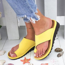 Load image into Gallery viewer, Women Leather Shoes Comfy Platform Flat Sole Casual Soft Big Toe Foot Sandal Flat Sole Casual Soft Toe Ring Unique Sandal Modern Summer Beach Shoes