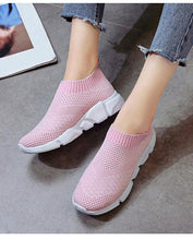 将图片加载到图库查看器,Women Slip On White Sneakers Vulcanize Shoes Super Light Women Casual Breathable Walking Shoes Lightweight Running Shoes Mesh Workout Casual Espadrilles Sports Sneakers