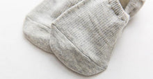 Load image into Gallery viewer, Women's Cute Cotton Invisible No Show Non-Slip Summer Candy Solid Color Silicone Short Socks Fashion Thin Ankle Boat Socks