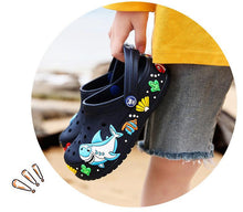 Load image into Gallery viewer, Cartoon Ocean Fashion Children Garden Shoes Boys Summer Slippers High Quality Kids Garden Children Clogs Boys Shoes Slides Sandals Clogs Children Beach Outdoor Walking Slipper