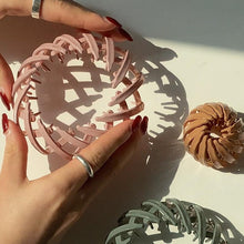 将图片加载到图库查看器,New Fashion Women Bun Hair Claw Horsetail Buckle Hair Clip Bird Nest Expanding Hair Accessories Female Ponytail Hair Accessories For Women