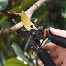 将图片加载到图库查看器,Professional Titanium Bypass Pruning Shears