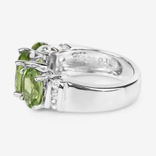 将图片加载到图库查看器,4.14 Carat Genuine Peridot and White Topaz .925 Sterling Silver Ring
