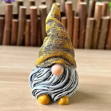 Load image into Gallery viewer, Resin Garden Gnome Statue