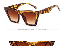 Load image into Gallery viewer, Retro Aviator Oversized Square Classic Alloy Frame glasses Sunglasses For Women/Men Luxury Glasses For Women Eyewear Women