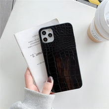 将图片加载到图库查看器,Retro Crocodile Leopard Snake Zebra Pattern Texture PU Leather Cases For iPhone 14 13 Phone Cover Unique Design Shockproof Soft Grip Leather Phone Case For iPhone