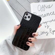 将图片加载到图库查看器,Retro Crocodile Leopard Snake Zebra Pattern Texture PU Leather Cases For iPhone 14 13 Phone Cover Unique Design Shockproof Soft Grip Leather Phone Case For iPhone