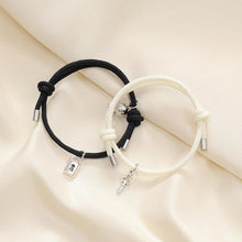将图片加载到图库查看器,Romantic Magnet Bracelet Couple Classic Key Lock Pair Braslet Lucky Black Red Rope Braclet Key And Lock Attraction Matching Bracelet Lover Gifts For Boyfriend Girlfriend
