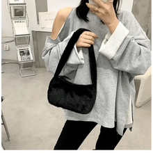 Load image into Gallery viewer, Simple And Stylish Women Soft Plush Winter Furry Shoulder Bags For Ladies And Girls Designer Clutch Handbag For Female