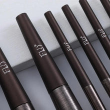 Load image into Gallery viewer, Sizzling 11/8pcs Natural Hair Green Makeup Brushes Foundation Powder Eyeshadow Eyebrow Brush Set Profesional Cosmetic Tool