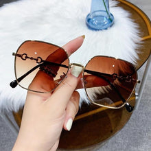 将图片加载到图库查看器,Small Oval Retro Sunglasses for Men and Women Polygon Mirrored Lens Fashionable & Korean Style Women's Sunglasses New Personality & Trending Sunglasses Of Same Style UV Protection Sunglasses