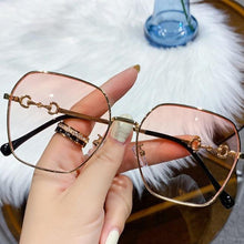 将图片加载到图库查看器,Small Oval Retro Sunglasses for Men and Women Polygon Mirrored Lens Fashionable & Korean Style Women's Sunglasses New Personality & Trending Sunglasses Of Same Style UV Protection Sunglasses
