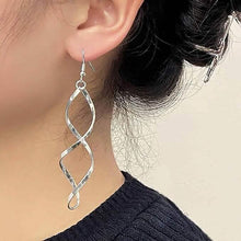 将图片加载到图库查看器,Spiral Design Dangle Earrings