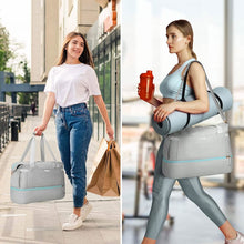将图片加载到图库查看器,Sports Travel Duffel Bag with USB Charging Port