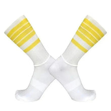 Load image into Gallery viewer, Stylish Summer Breathable Cycling Socks For Men Anti Slip Seamless Sports Cycling Socks For Men Modern Design Running Sports Socks