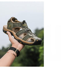 Load image into Gallery viewer, Summer Men's Breathable Sandals Beach Casual Shoes Thick Sole Closed Toe Aqua Shoes Hiking Fishing Summer Closed Toe Walking Sandal For Athletic Outdoor Lightweight Beach Breathable Waterproof Sandals