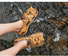 Load image into Gallery viewer, Summer Men's Breathable Sandals Beach Casual Shoes Thick Sole Closed Toe Aqua Shoes Hiking Fishing Summer Closed Toe Walking Sandal For Athletic Outdoor Lightweight Beach Breathable Waterproof Sandals