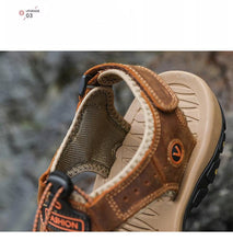 Load image into Gallery viewer, Summer Men's Breathable Sandals Beach Casual Shoes Thick Sole Closed Toe Aqua Shoes Hiking Fishing Summer Closed Toe Walking Sandal For Athletic Outdoor Lightweight Beach Breathable Waterproof Sandals