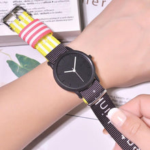 将图片加载到图库查看器,Summer Style Canvas Women Quartz Watch New Fashion Casual Wristwatches Woman Outdoor Unisex Watches Casual Sports Wrist Watch With Nylon Strap Elegant Design