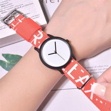 将图片加载到图库查看器,Summer Style Canvas Women Quartz Watch New Fashion Casual Wristwatches Woman Outdoor Unisex Watches Casual Sports Wrist Watch With Nylon Strap Elegant Design