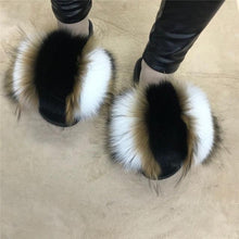 将图片加载到图库查看器,Summer Women Raccoon Fur Slippers Plush Slides Furry Sandals Fluffy House Shoes Girl's Cute Flip Flops Sandal With Soft Furry Faux Fox Fur House Outdoor Multicolor Slippers