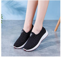 将图片加载到图库查看器,Summer Womens Shoes Breathable Mesh Sneakers Slip On Flats Espadrilles Fashion Trainers Women Comfortable Pink Couple Shoes Outdoor Walking Footwear Shoes