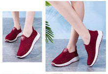 将图片加载到图库查看器,Summer Womens Shoes Breathable Mesh Sneakers Slip On Flats Espadrilles Fashion Trainers Women Comfortable Pink Couple Shoes Outdoor Walking Footwear Shoes