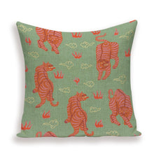将图片加载到图库查看器,Tiger Cushion Case Autumn Jungle Home Decor Pillows Cases Leopard Printed Animal Throw Pillow Covers Decorative Pillowcase Soft Cushion Covers For Bedroom Sofa Bed Linen Pillow Covers 45X45CM