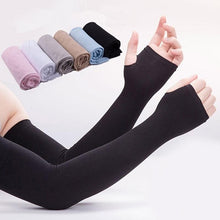 Load image into Gallery viewer, Two Pairs Of Arm Sleeve Sunscreen Cuff Arm Sleeves UV Sun Protect Anti-Slip Summer Men Women Gloves Summer Arm Sleeves Cover Unisex Cooling Sleeves Sports Workout Outdoor Sleeves