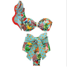 将图片加载到图库查看器,Two-Pieces Women Floral Push-Up Padded Bra Ruffles Bikini Set Swimsuit Swimwear Bathing Suit Beachwear Floral Printed Swimsuit Knotted String Triangle Bikini Tie Side High Cut Cheeky Bikini Set