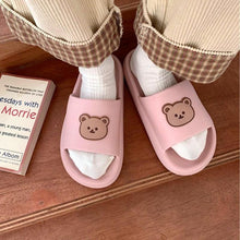 将图片加载到图库查看器,Unisex Summer Slippers Beach Slides Flip Flops Bear Thick Soled Boys Girls Bathroom Shoes Slides Sandals With Thick Sole Non-Slip Beach Pool Slides Open Toe Style Outdoor Slippers For Men And Women