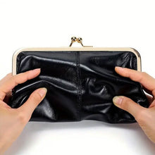 将图片加载到图库查看器,Vintage Chic Leather Clutch Lady Purse