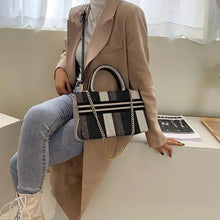 Load image into Gallery viewer, Vintage Style Canvas Handbags Casual Ladies Bags With Large Capacity Shoulder Bags Fashionable Crossbody Bags for Women