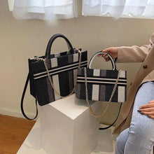 Load image into Gallery viewer, Vintage Style Canvas Handbags Casual Ladies Bags With Large Capacity Shoulder Bags Fashionable Crossbody Bags for Women