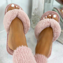 将图片加载到图库查看器,Warm Fluffy Slippers Women Cozy Faux Fur Cross Indoor Floor Slides Flat Soft Furry Flip Flops Fuzzy Slippers Cross Band Fluffy Slippers Faux Fur Slippers Plush House Open Toe Cozy Slippers For Women