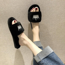 Load image into Gallery viewer, Warm Fluffy Slippers Women Faux Fur Slipper Indoor Floor Slides Flat Soft Furry House Warm Comfortable Fuzzy Furry Bedroom Slippers Indoor Cozy Memory Foam Anti-Slip Flip Flops