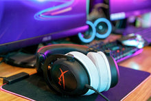 Load image into Gallery viewer, WC FreeZe - Hybrid Cooling Gel Infused Gaming Earpads