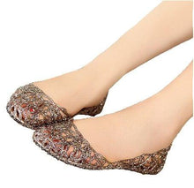 Load image into Gallery viewer, Wedding Summer Women Sandals Breathable Shoes Crystal Charming Sandals Women's Beach Shoes Slip On Crystal Summer Soft Hollow Glitter Shoes Slip-on Flats Sandals
