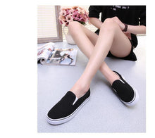 Load image into Gallery viewer, White Couple Canvas Women Espadrilles Shoes Womens Flats Women Running Breathable White Casual Slip On Flats Comfortable Walking Casual Simple Espadrilles