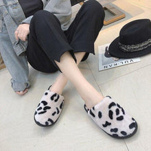 将图片加载到图库查看器,Winter Cotton Slippers Women Leopard Shoes Fashion Fur Slides For Home Comfort Warm Womens Slippers Non-slip Fuzzy House Memory Foam Slippers Furry Fur Lined Bedroom Slippers
