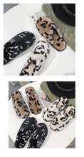 将图片加载到图库查看器,Winter Cotton Slippers Women Leopard Shoes Fashion Fur Slides For Home Comfort Warm Womens Slippers Non-slip Fuzzy House Memory Foam Slippers Furry Fur Lined Bedroom Slippers